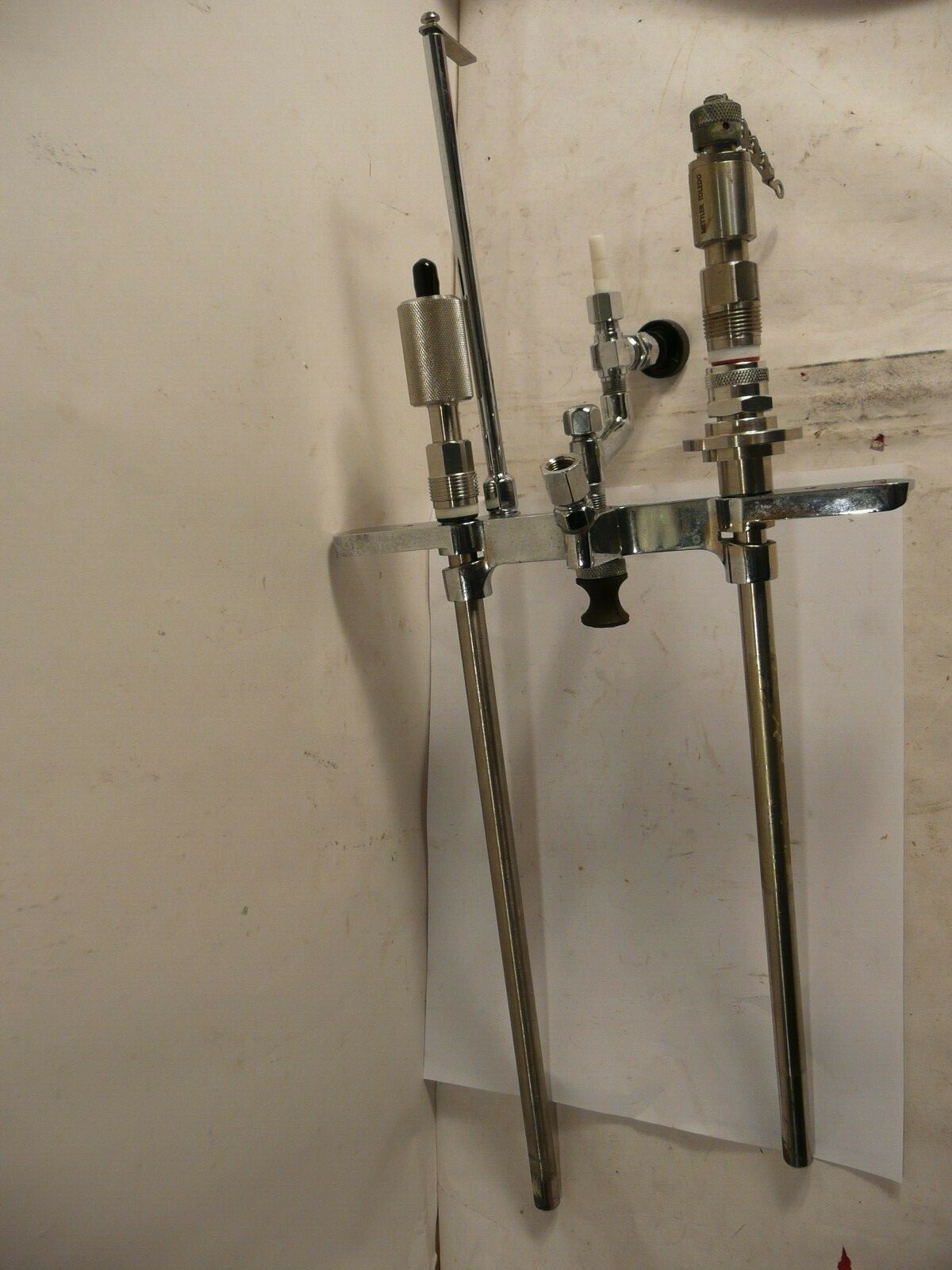 METTLER TOLEDO LOT OF 2 OXYGEN SENSORS INPRO 6800, 52200100 & 02M0649 & HOLDER