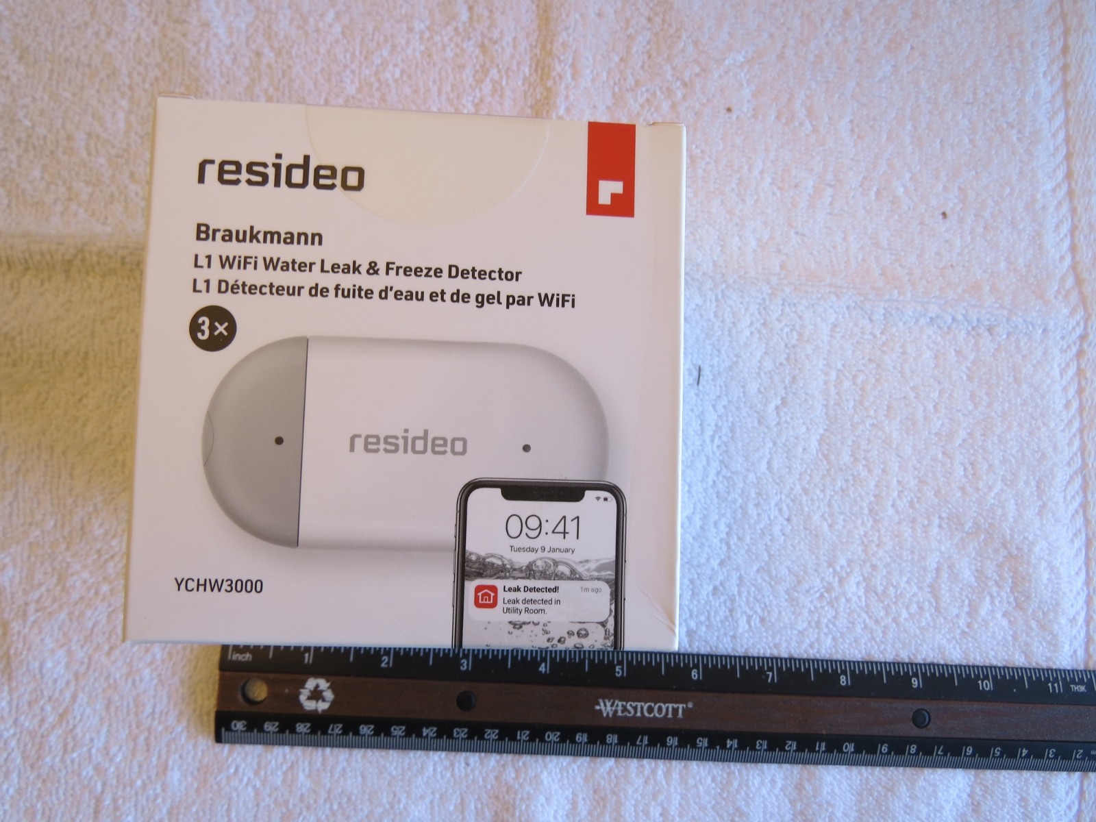 NEW RESIDEO [HONEYWELL] 3-PACK YCHW3000W3003 WIFI WATER LEAK & FREEZE DETECTOR