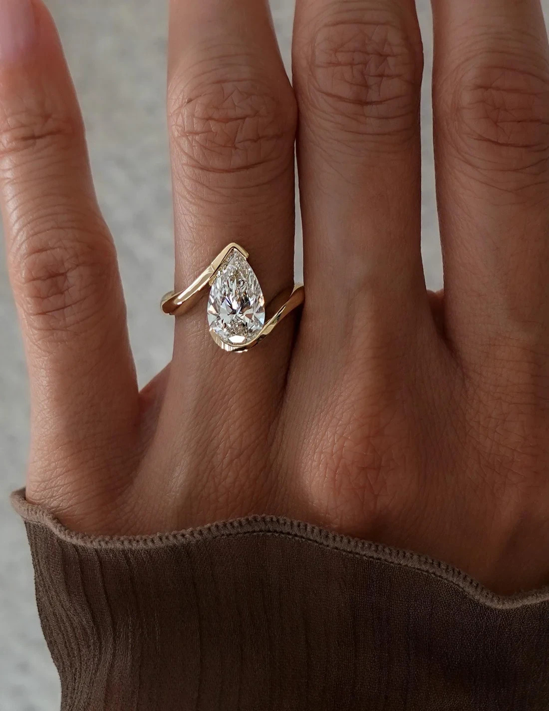 Premium 4.00 Ct Pear Cut Lab-Grown Diamond Engagement Ring in 14k Yellow Gold