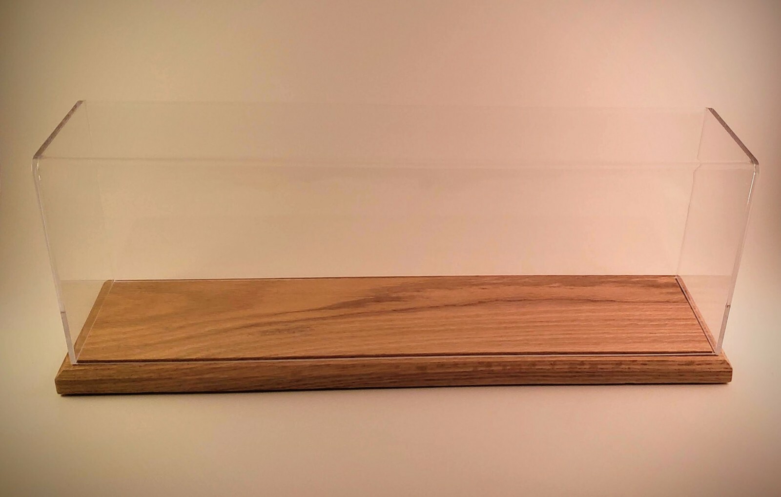 36" O Scale Model Train Display Case, Oak Base