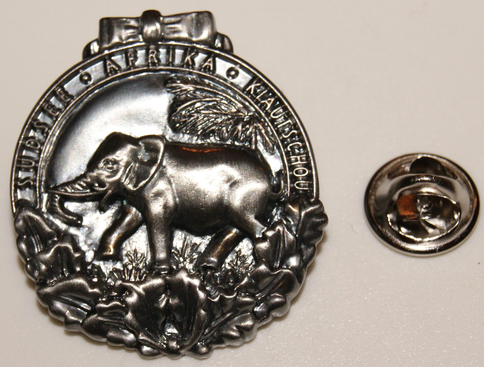 South Sea Elephant Colonies Africa Militaria l Pin l Badge l Pin 89