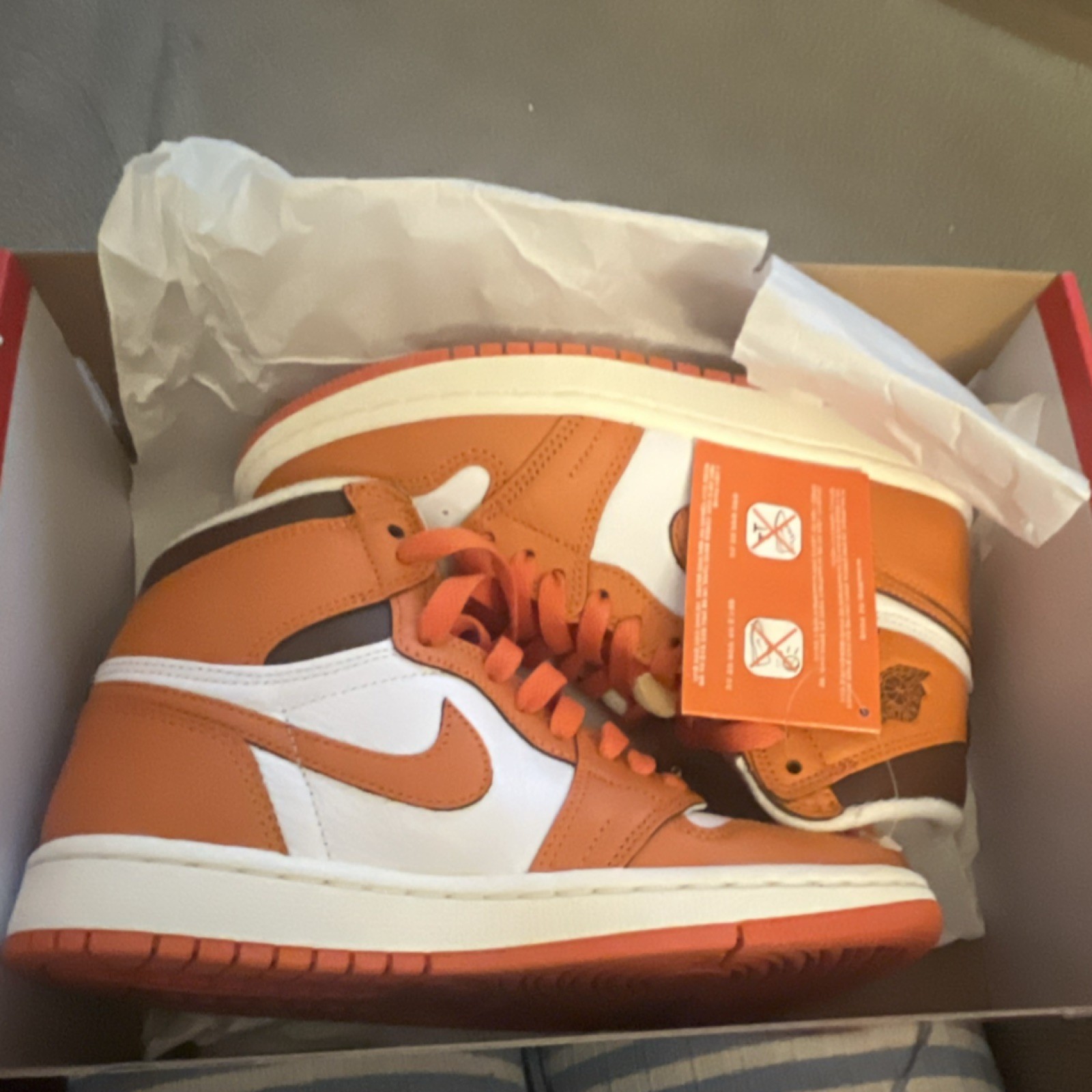 Nike Air Jordan 1 Retro High OG Starfish Orange White Women's Sneakers size 5.5W