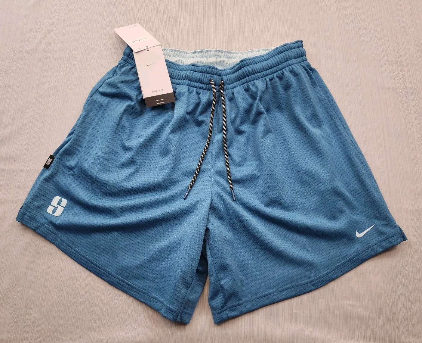 New Nike Sabrina Ionescu Womens Sz Medium REVERSIBLE Basketball Shorts Limited