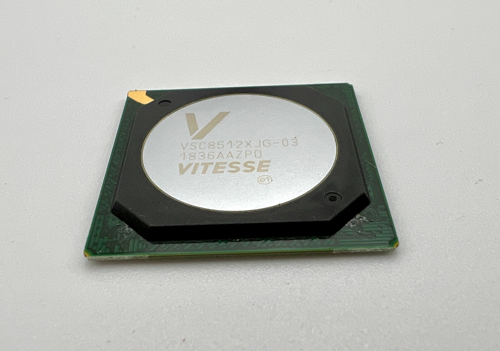 VSC8512XJG-03 Interface Circuit, PBGA672