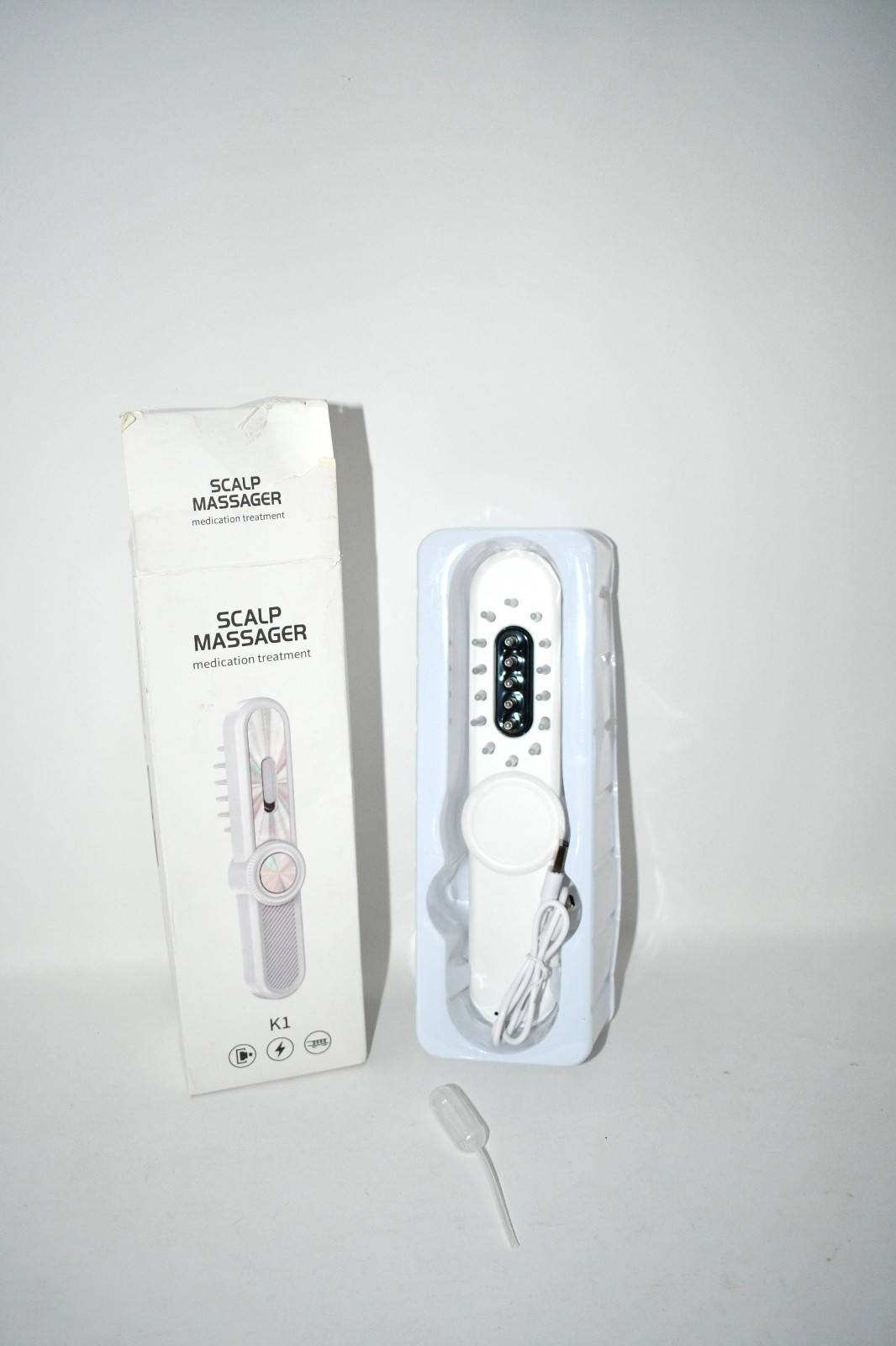LIUQIJIA 2-in-1 Hair Oil Applicator and Scalp Massager is a handheld, rechar