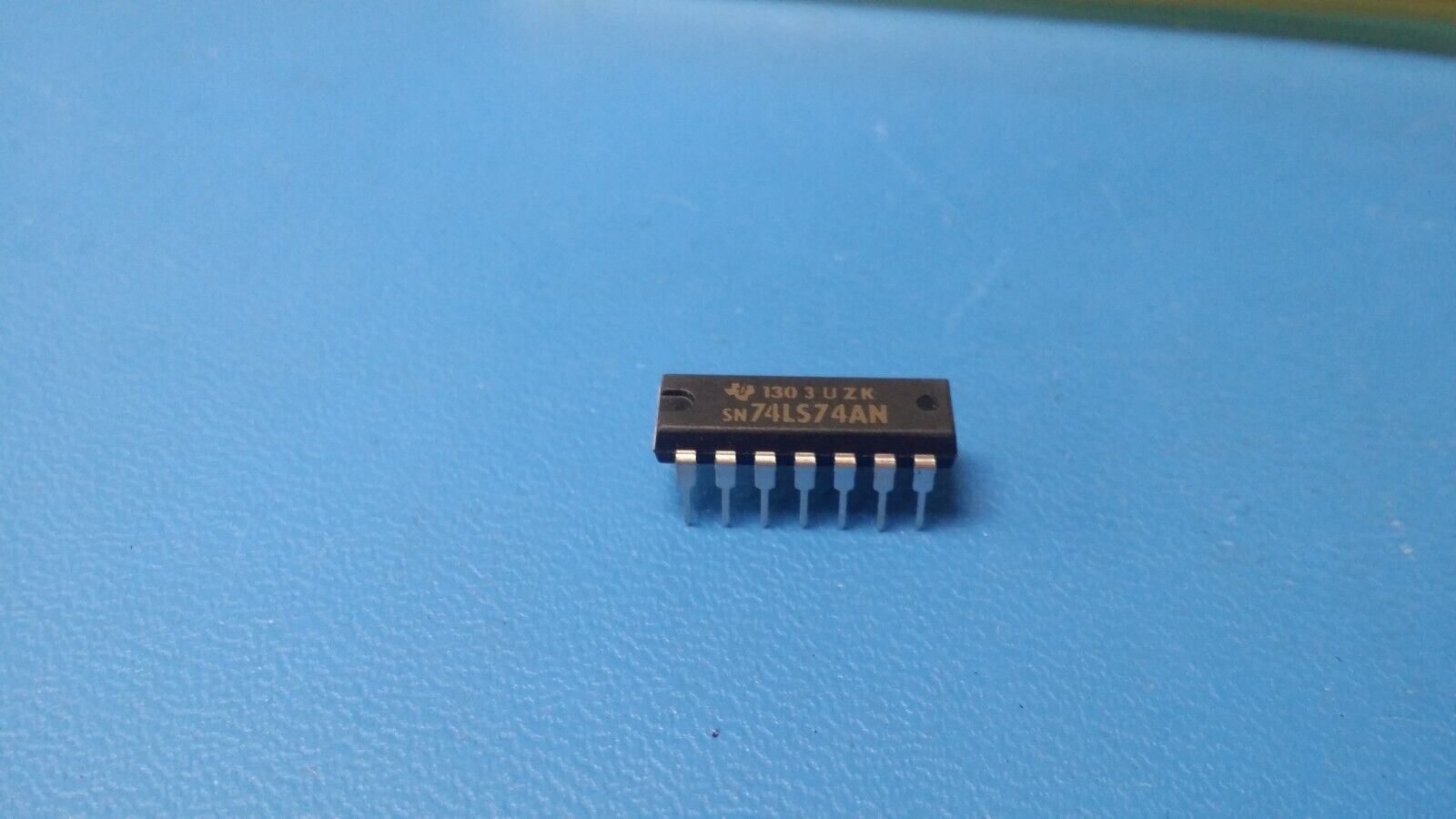 (5 PCS) SN74LS74AN TI IC FF D-TYPE DUAL 1BIT 14DIP