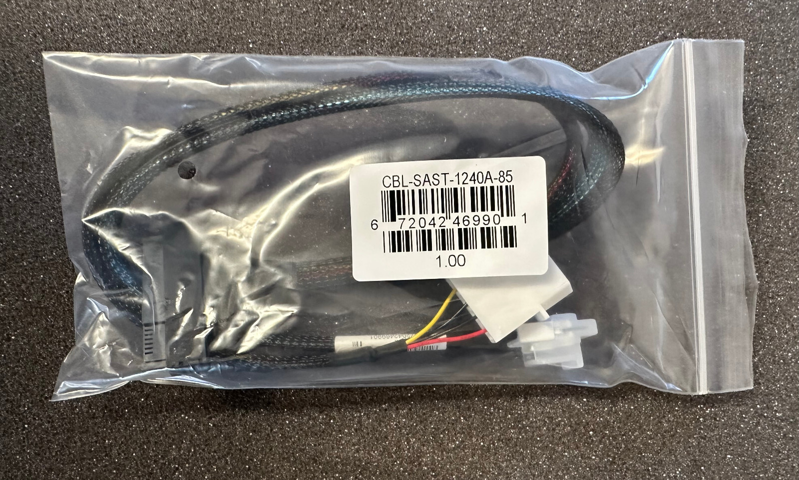 Supermicro CBL-SAST-1240A-85 Slimeline x4 to PCIe SFF-8639 &  1x4, PH5.08, 24AWG