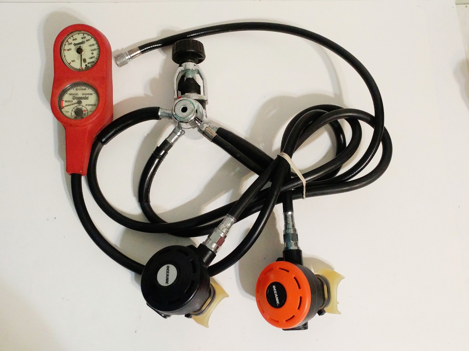 OCEANIC Regulator 1st & 2nd Stage w/ OCEANIC DEPTH GUAGE PSI Red Scubra Diving