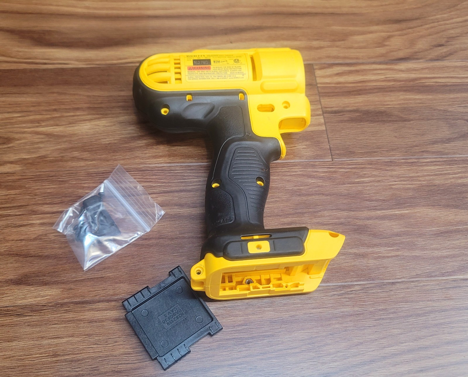 DeWalt CLAM SHELL HOUSING FOR DCD771 20V Compact 1/2" Drill Driver N245839