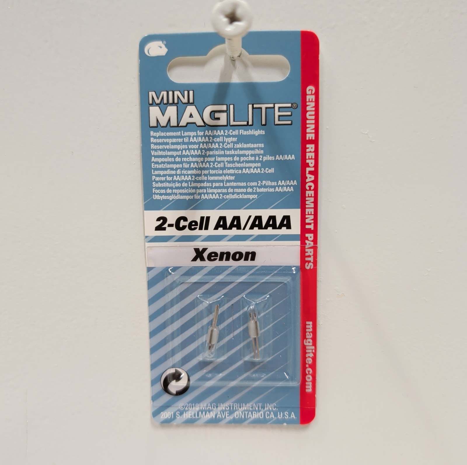 Mini Maglite Flashlight Replacement Part Bulbs 2-Cell AA/AAA Xenon 2 PK LM2A001L
