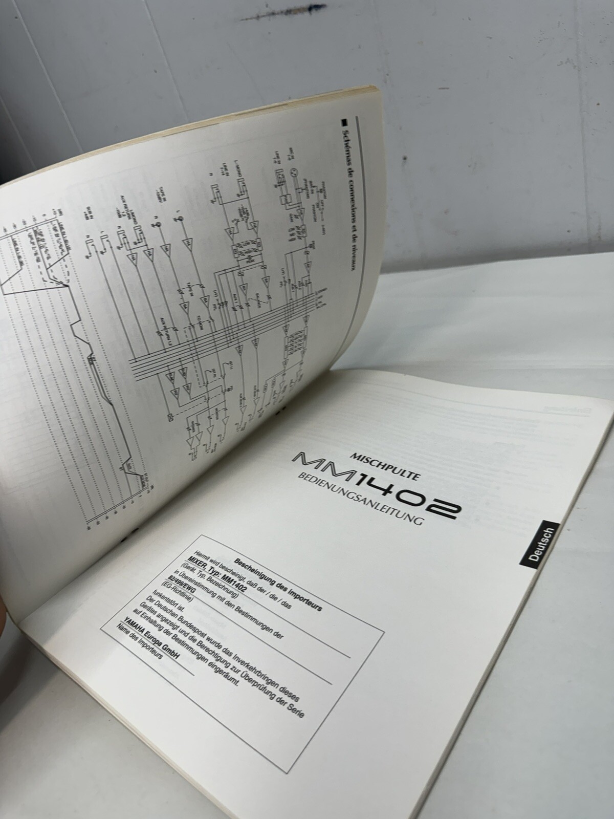 Yamaha MM1402 Mixer operation manual
