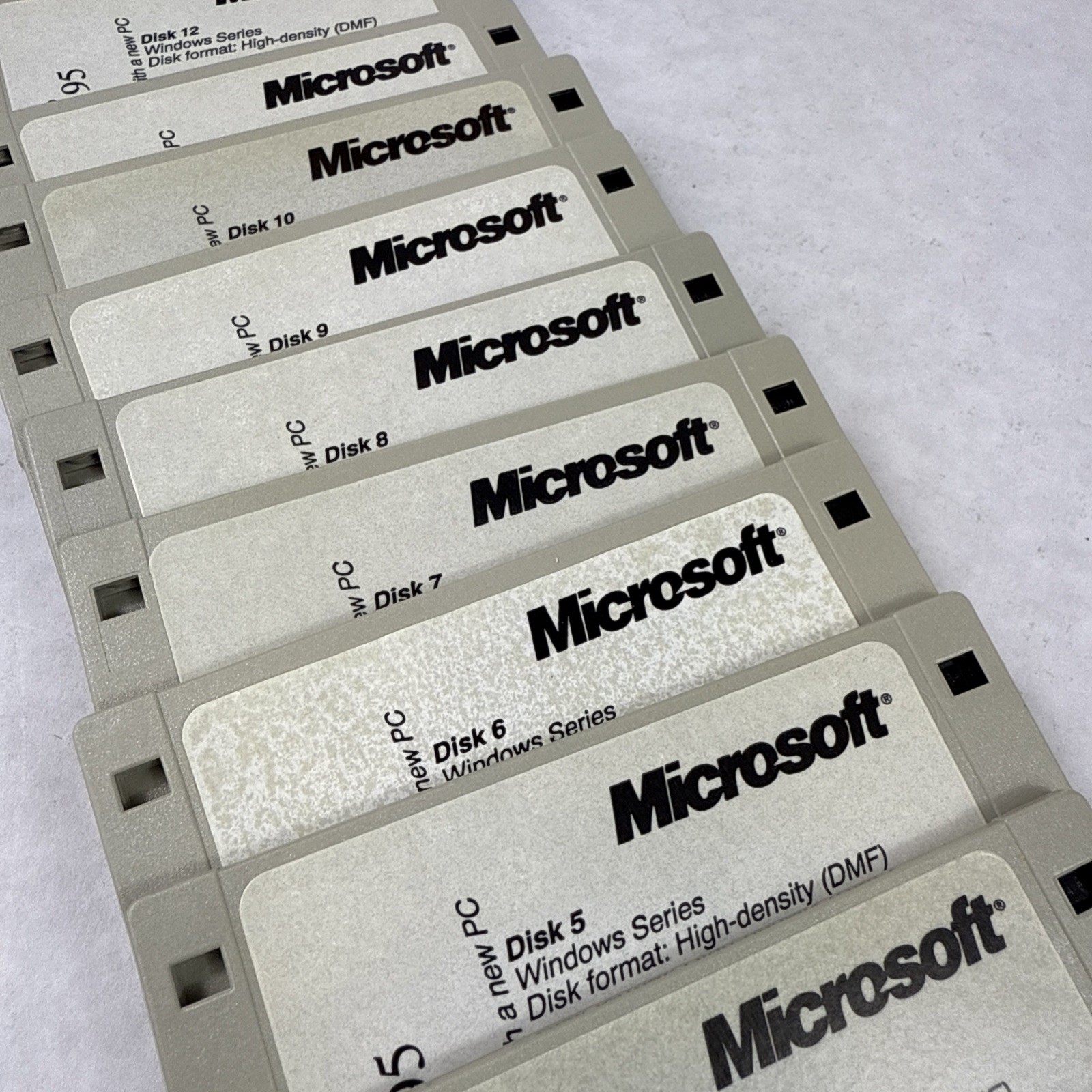 Microsoft Windows 95 Upgrade On 3.5" Floppy Disks - Lot of 13 Disks /Diskettes