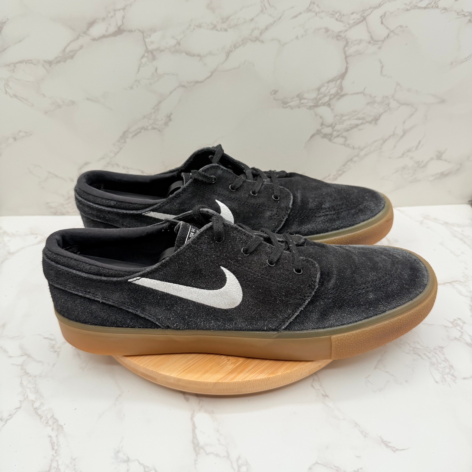 Nike SB Stefan Janoski Mens Black Suede Gum Sole Skate Shoes US 10.5 AQ475-003