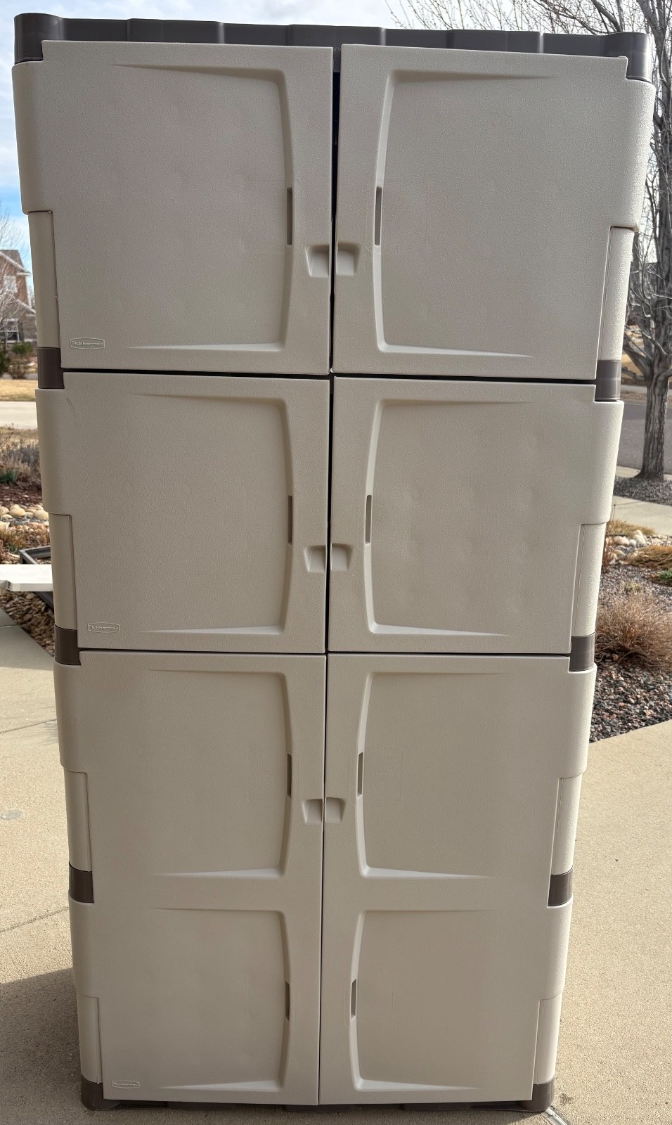 Rubbermaid Freestanding 4 Shelf Plastic Cabinet W/Doors 72”x36”18”
