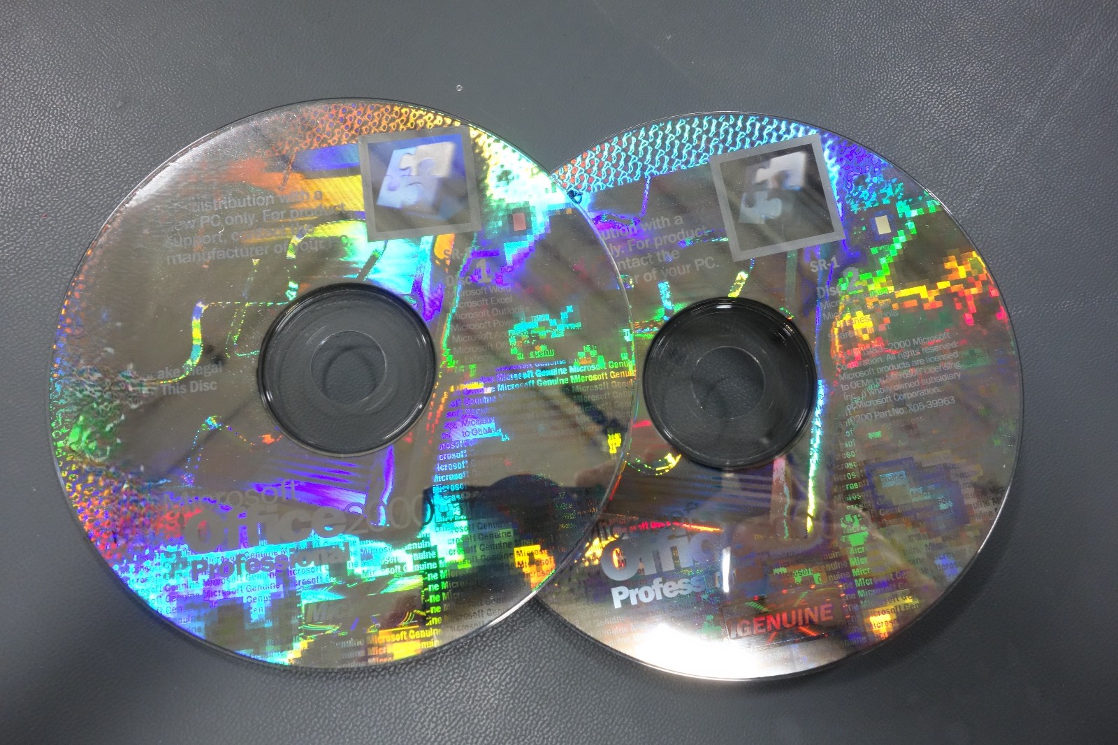 Microsoft Office 2000 Professional 2 Discs PC/Computer With Product Key