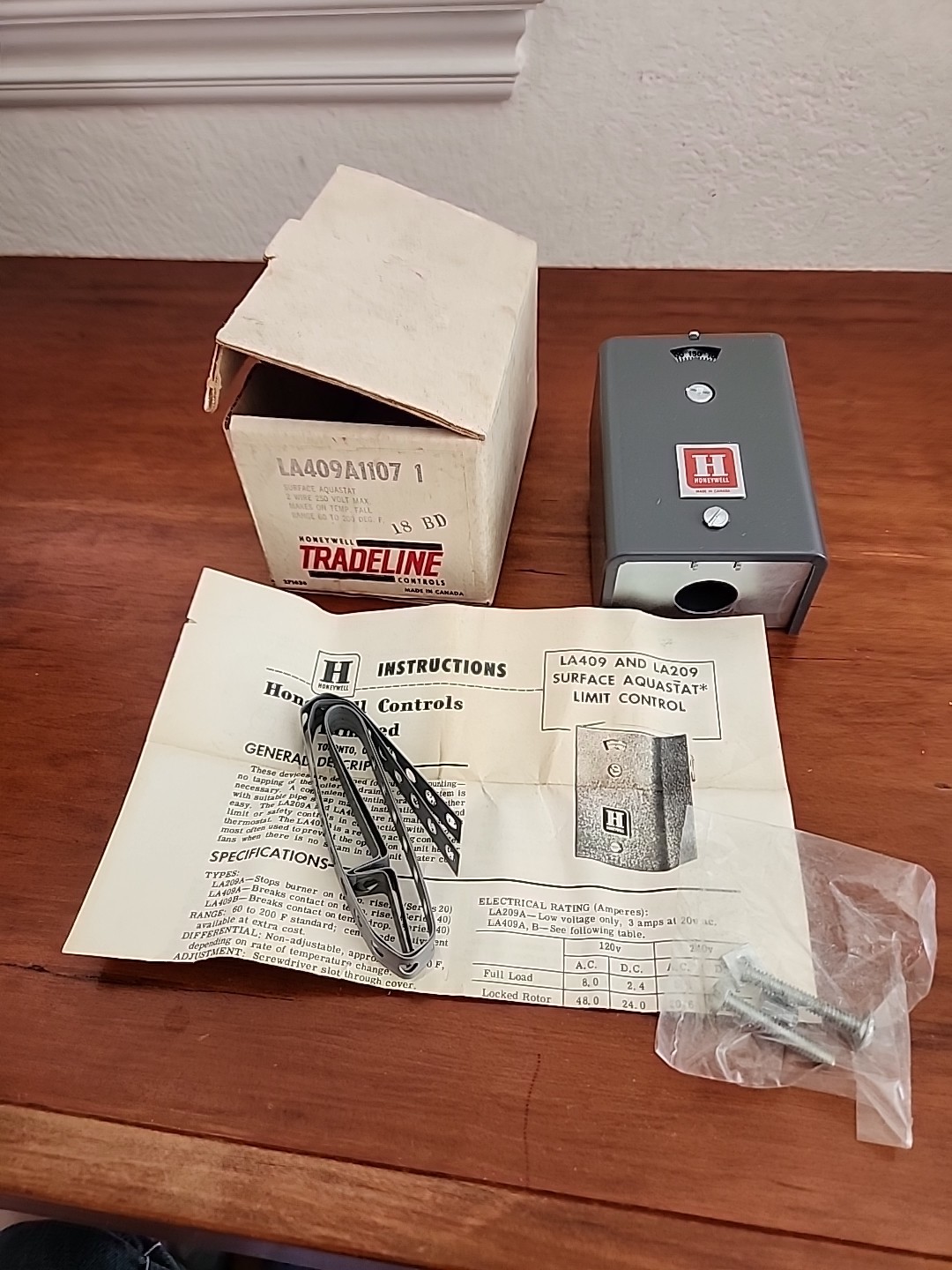 Vintage Honeywell LA409A 1 Surface Aquastat - Brand New Old Stock