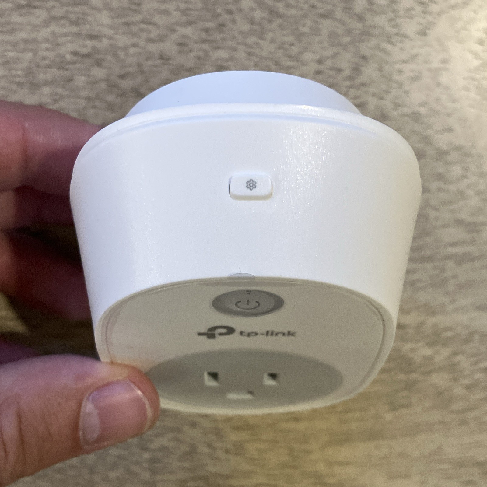 TP-LINK HS100 Wi-Fi Smart Plug-In Socket Controller US Plug White On/Off