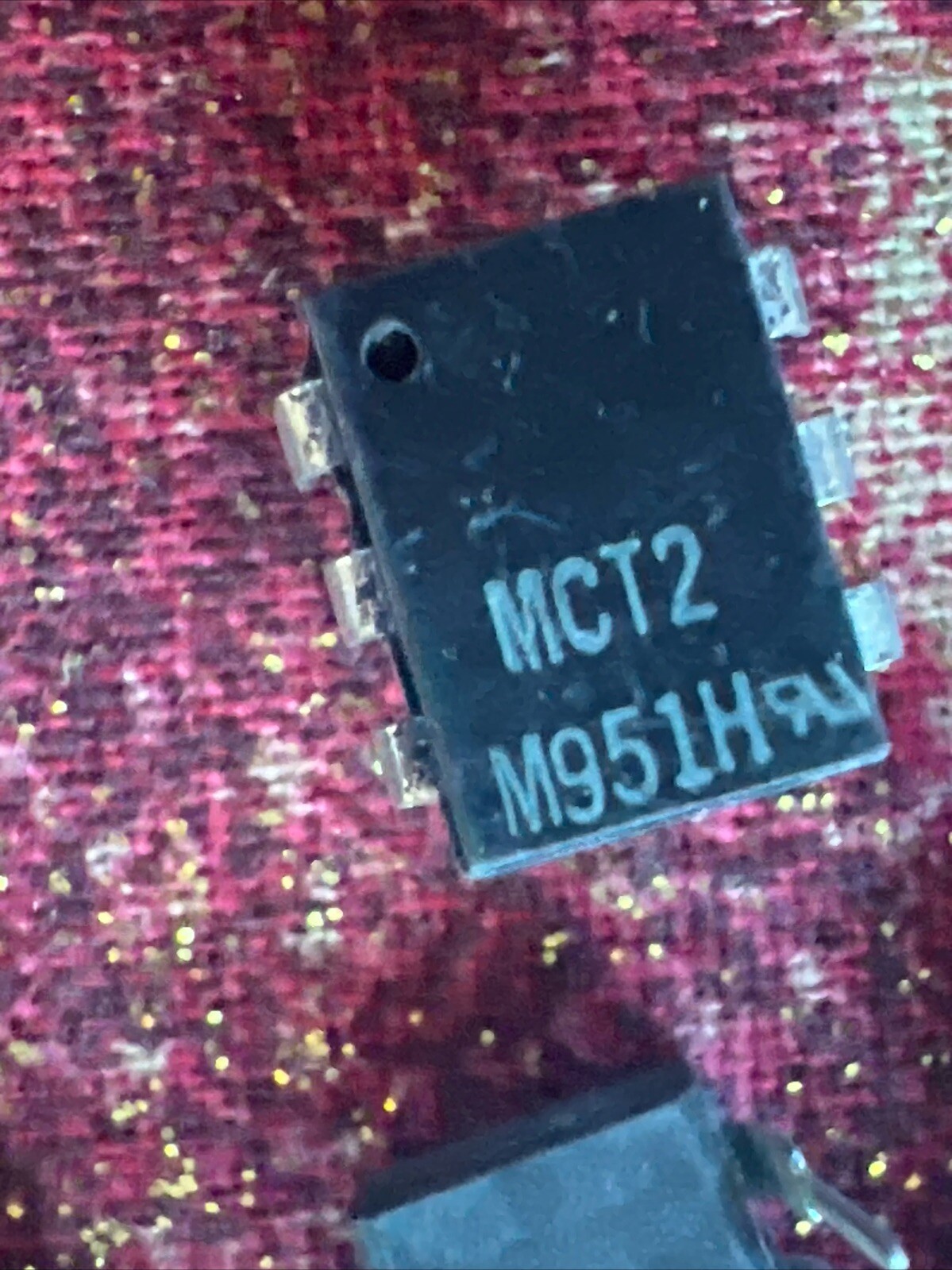 ** QUANTITY 5 ** MCT2