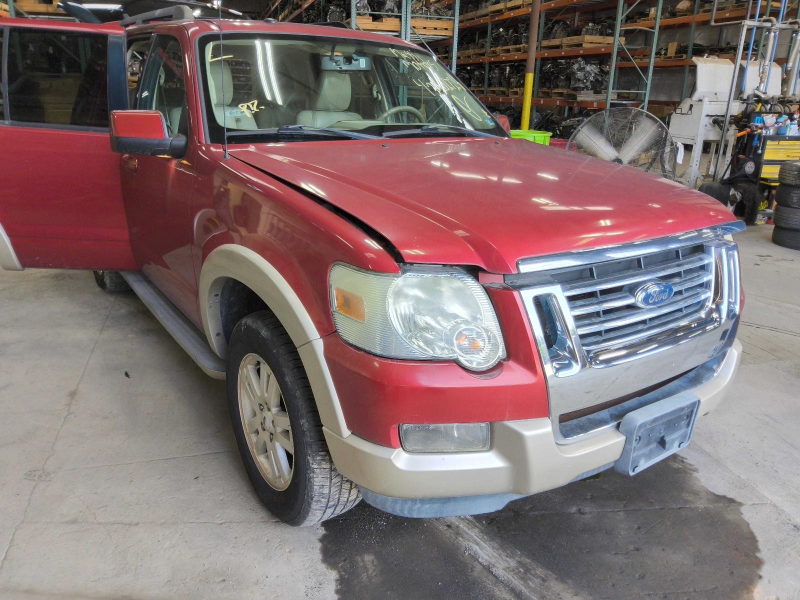 Used Battery Tray fits: 2010 Ford Explorer Grade A