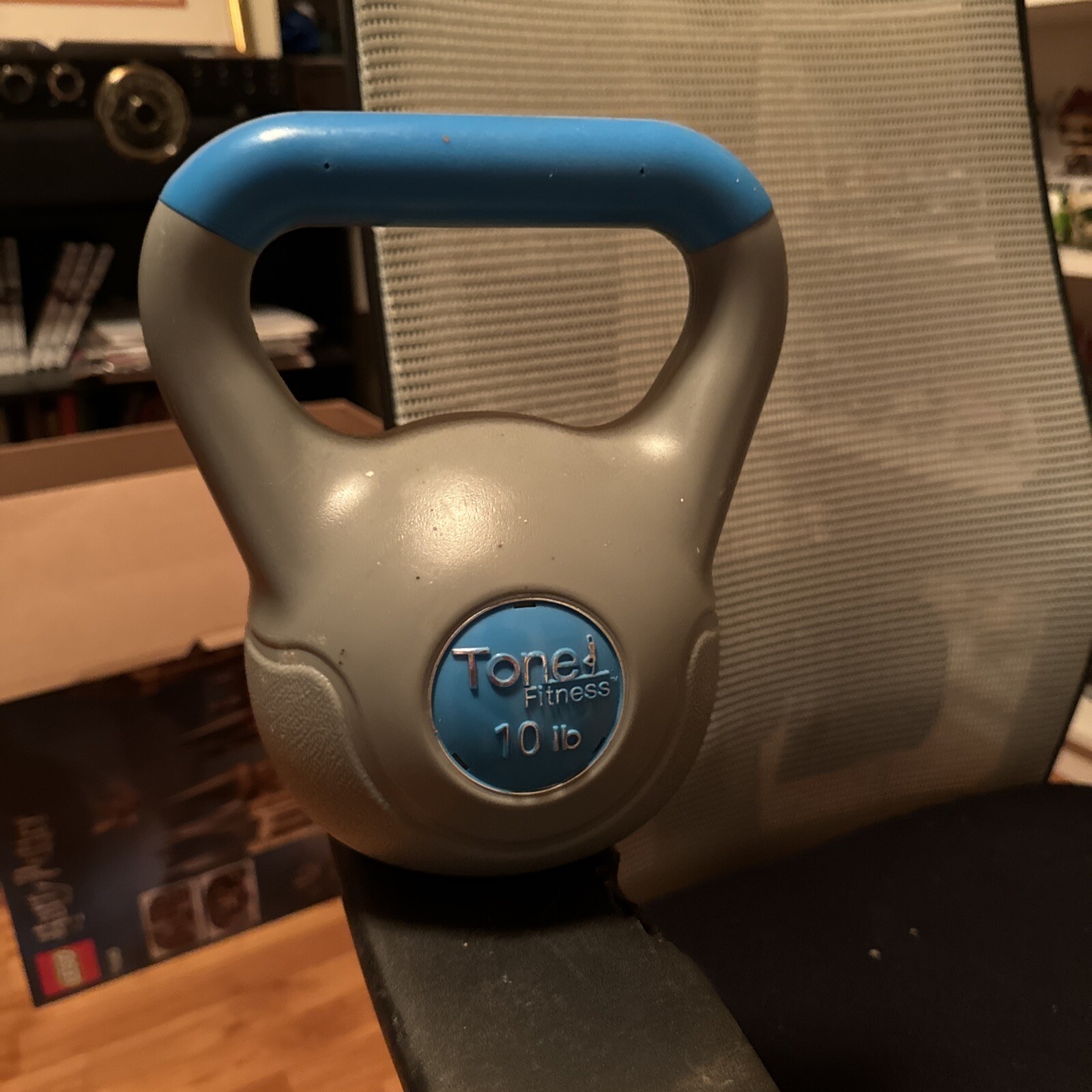 TONE FITNESS Kettleball 10 Pound Weight Vinyl - Good Condition Gray and Blue