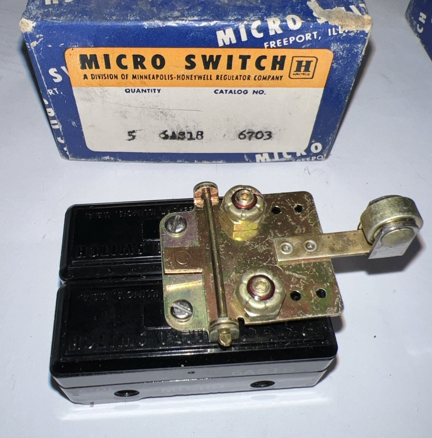 Micro Switch 6AS18 Dual Roller Switch By Honeywell New From Box  30 Day Returns