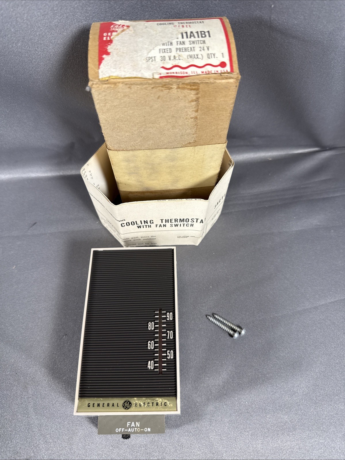 Vintage General Electric Cooling Thermostat New Model 3ACT11A1B1