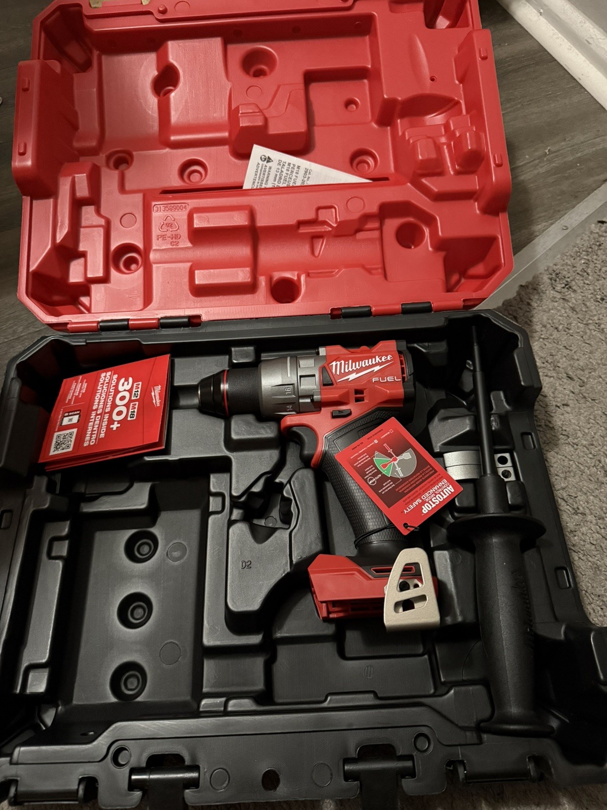 *READ*Milwaukee M18 FUEL 18V Brushless Cordless 1/2 in. Drill Driver  2903-22📦