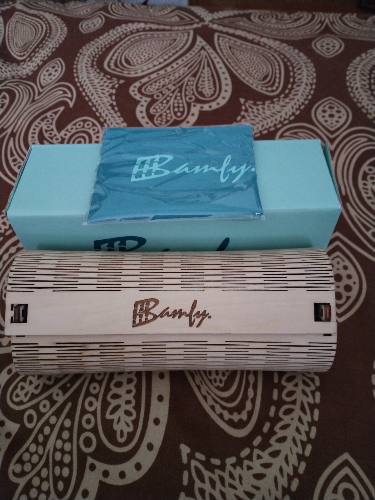 Bamfy Bamboo Eyewear Case w/smudge cloth NEW
