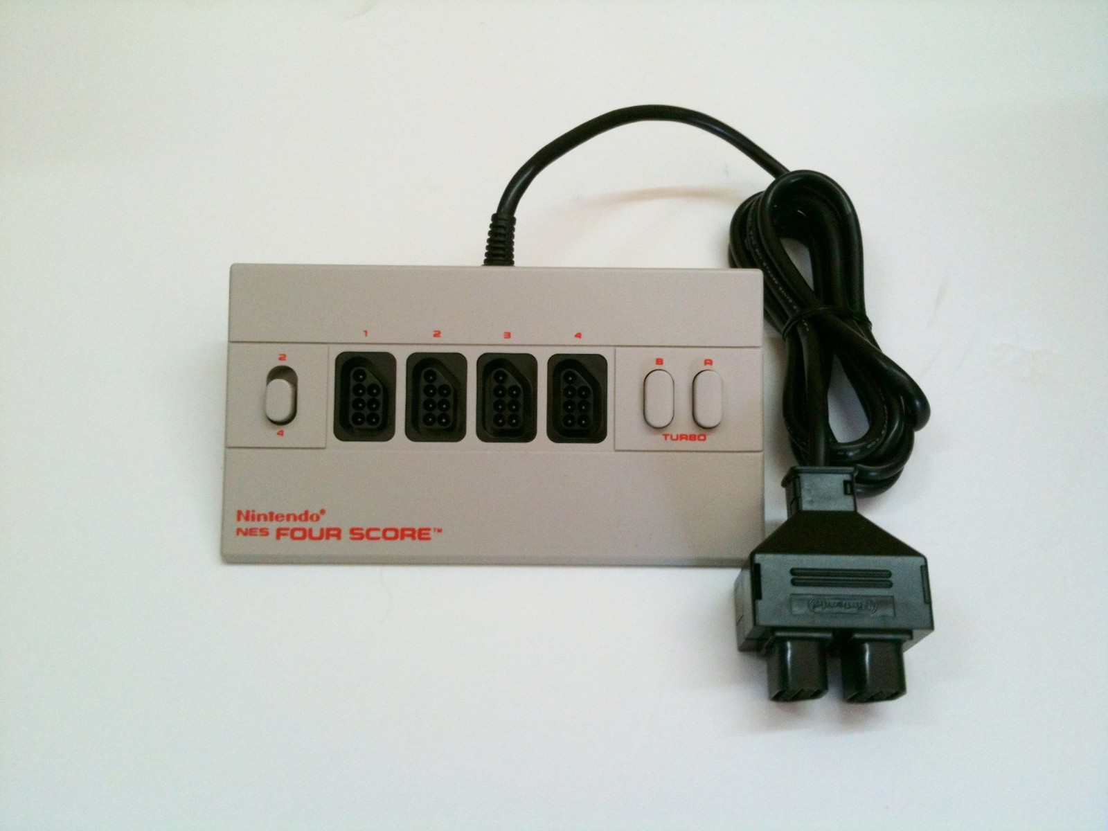 NOT FOR USA)PAL Official Nintendo Four Score 4 Player Adapter NES 8 Bit NESE-034