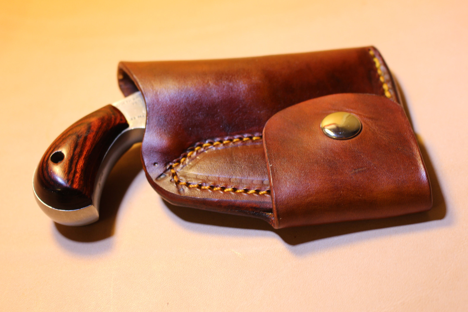 Pocket holster & ammo pouch NAA 22 Mag 1 1/8 or 1 5/8 - Leather- fits RangerII