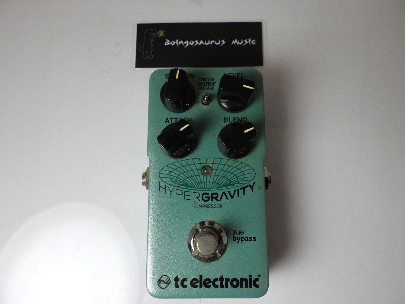 TC Electronics Hypergravity Compressor Effects Pedal Guitar Free USA Ship