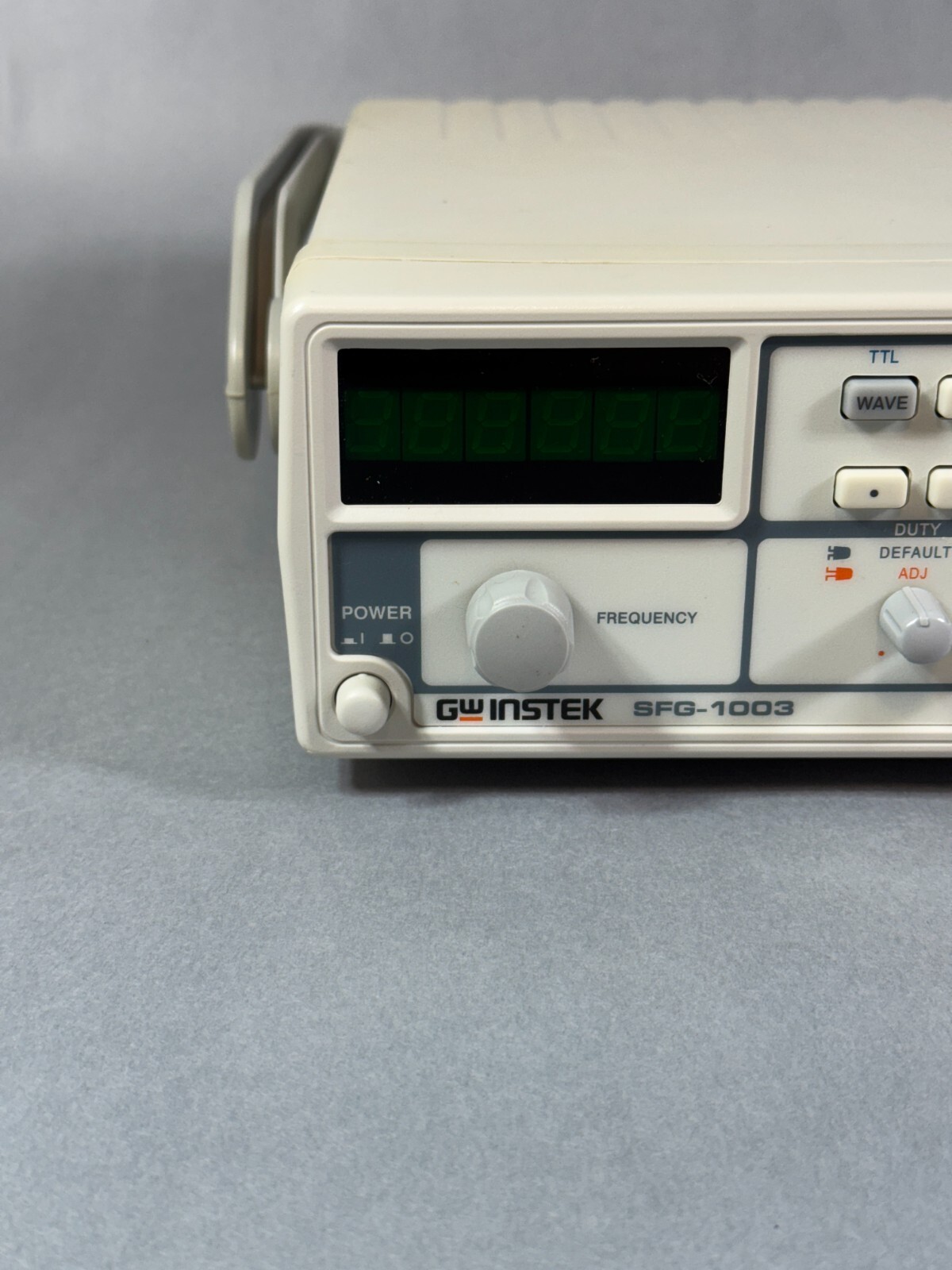 Instek SFG-1003 DDS Function Generator, 3 MHz