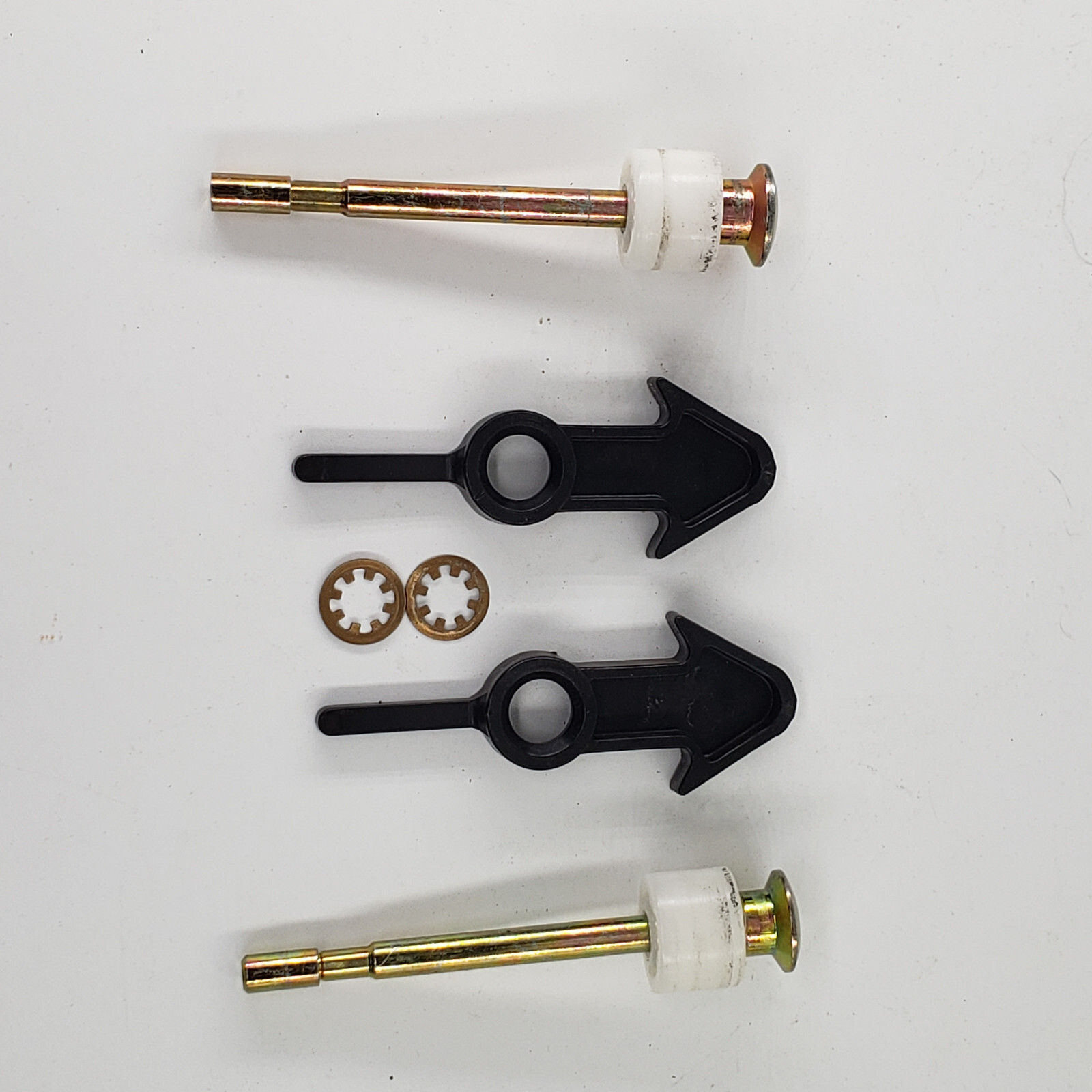 Pair Crane 147,148,157,158,159,160,167 168 Snack Machine Tray Latches and Axles