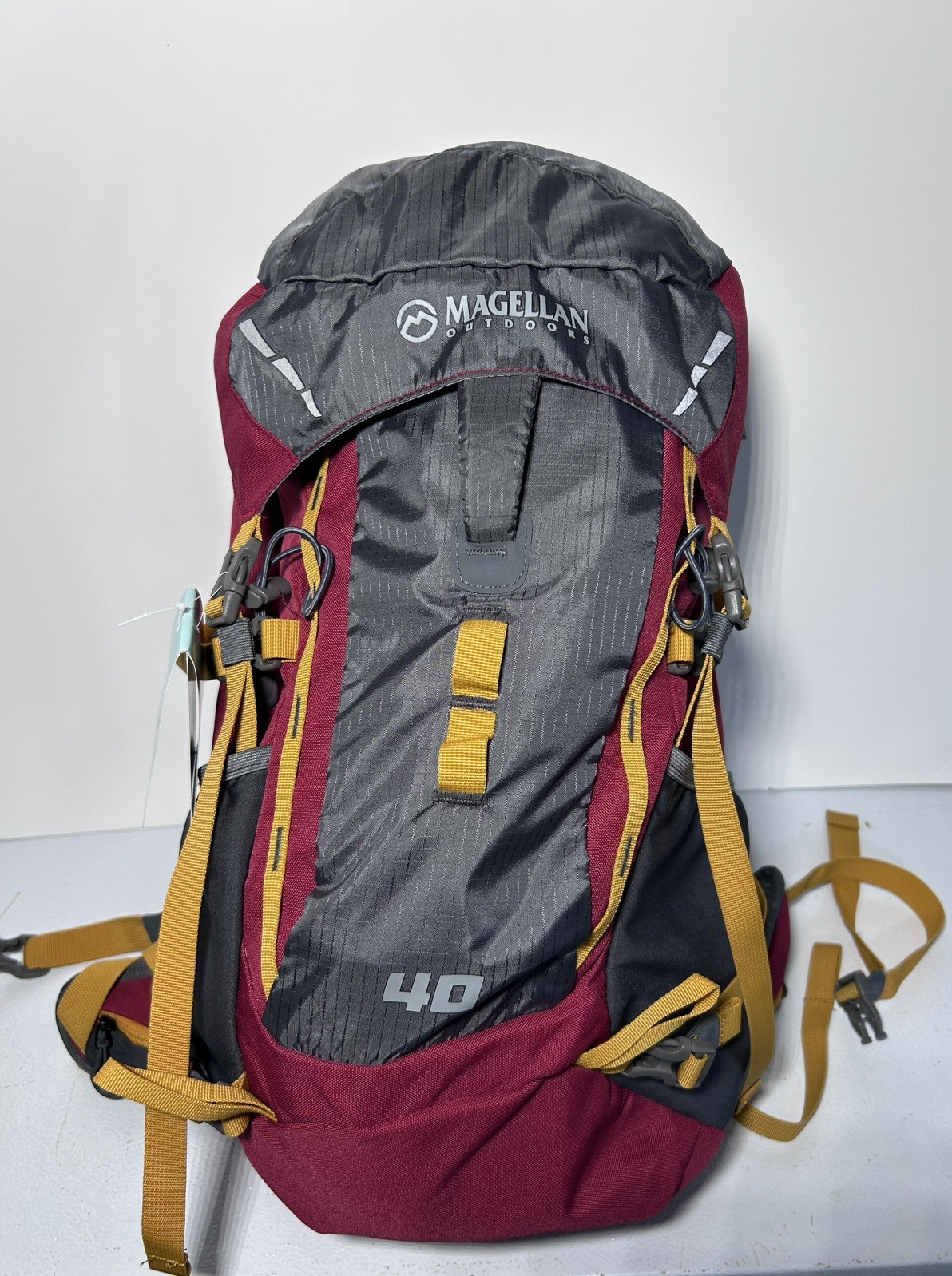 Magellan 40 L Hydration Pack Backpack Outdoor New with tags