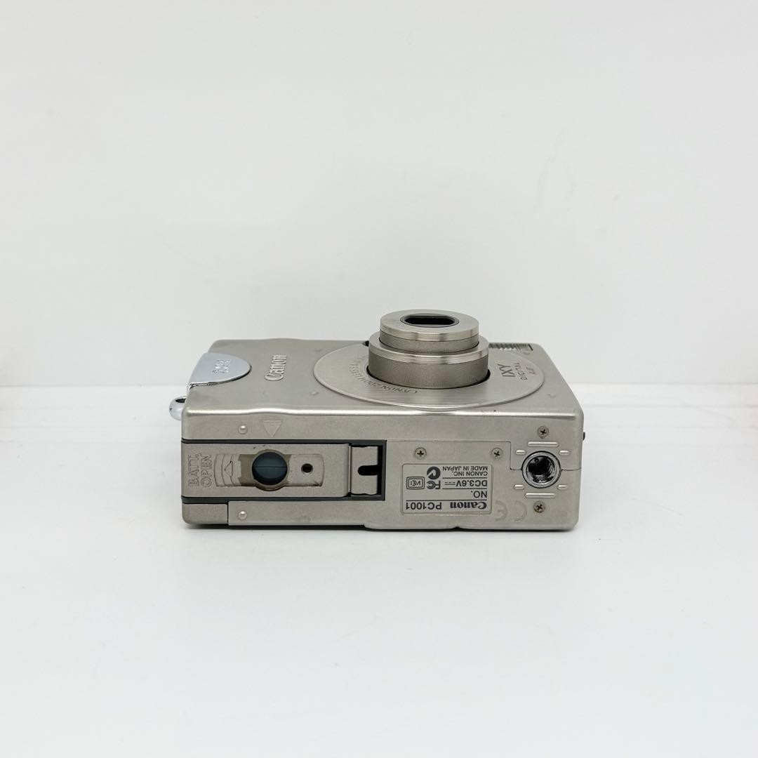 Canon IXY Digital First Generation Silver Compact Camera Tested Working