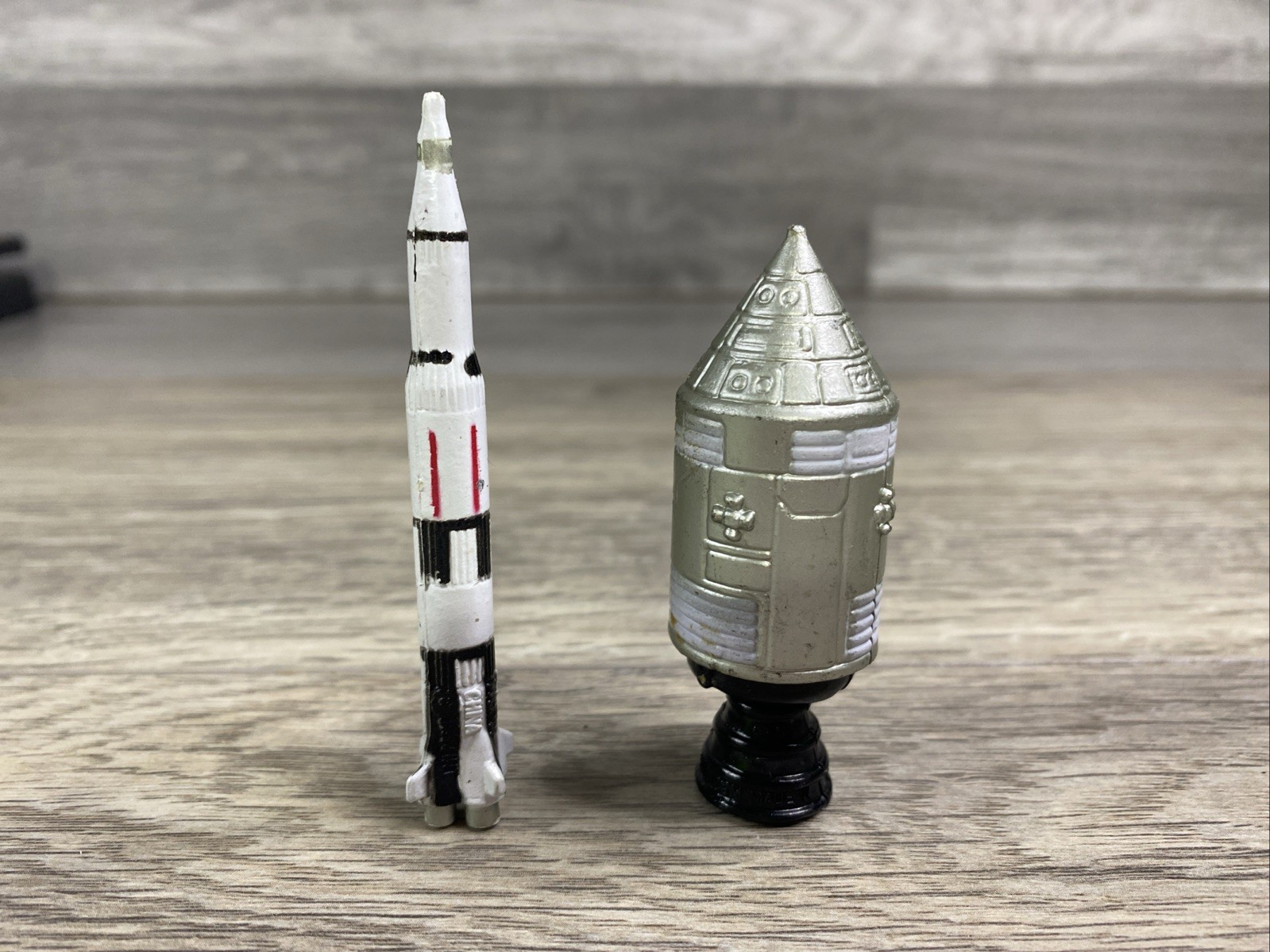 NASA Lot 2 Vehicles Space Capsule & Rocket PVC Plastic Model Figure Toy Modeling
