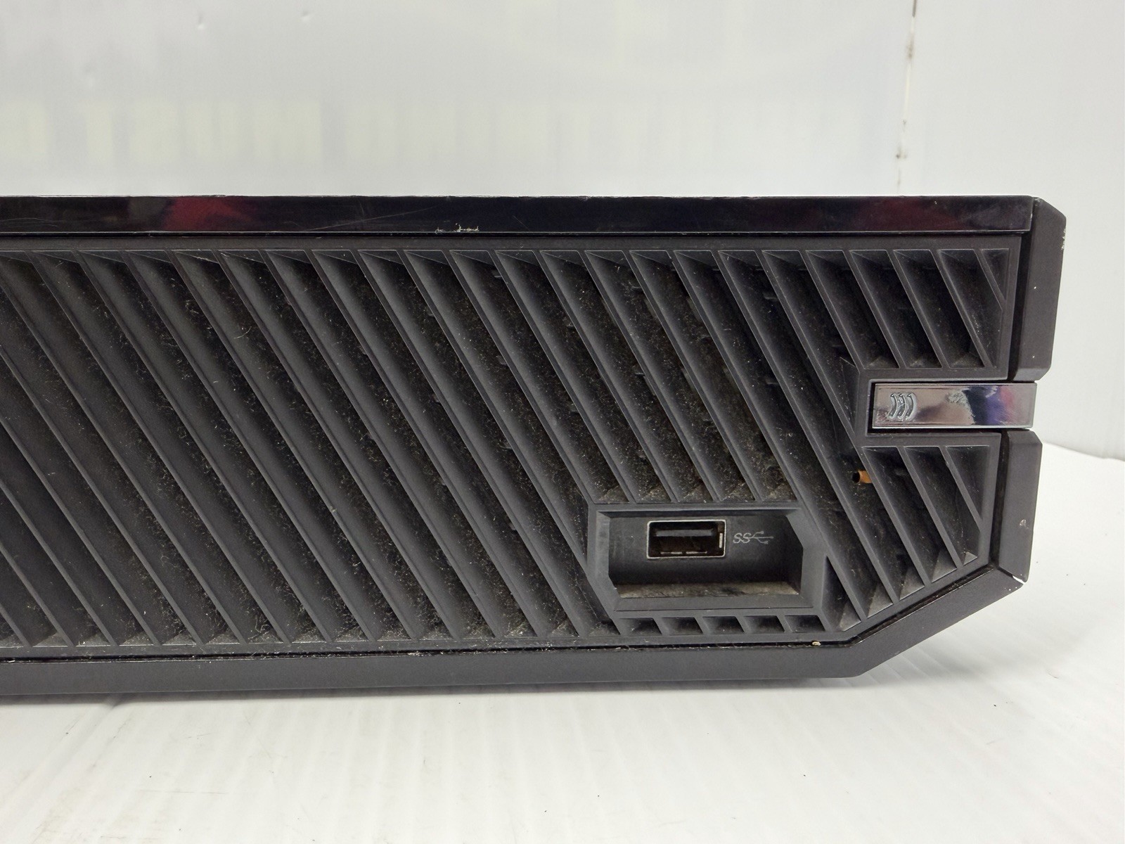 Microsoft Xbox One - Original Home Console 1540 500GB