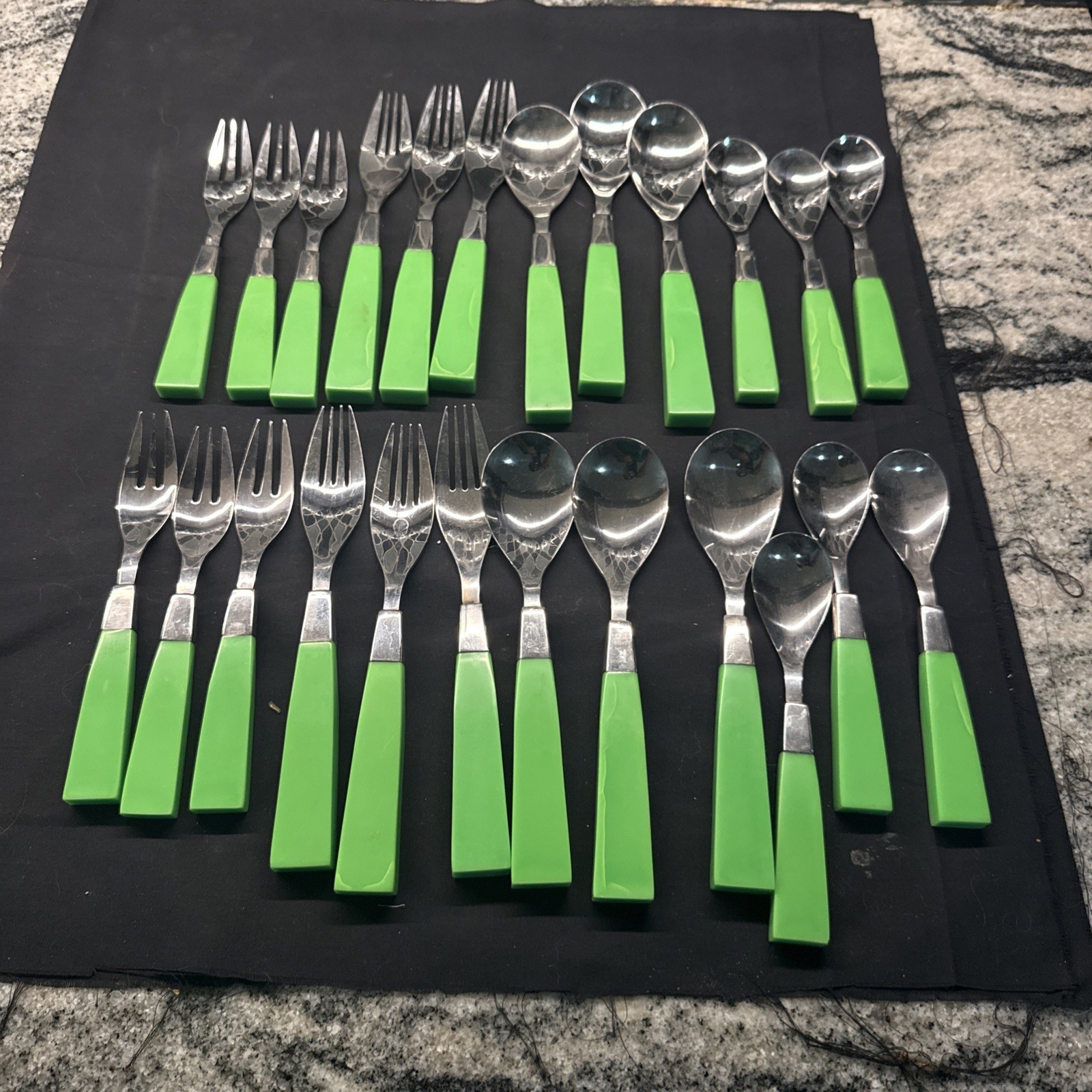 Vintage Supreme cutlery 1970’s  Green “ Spectro” 24 pc flatware set- Japan
