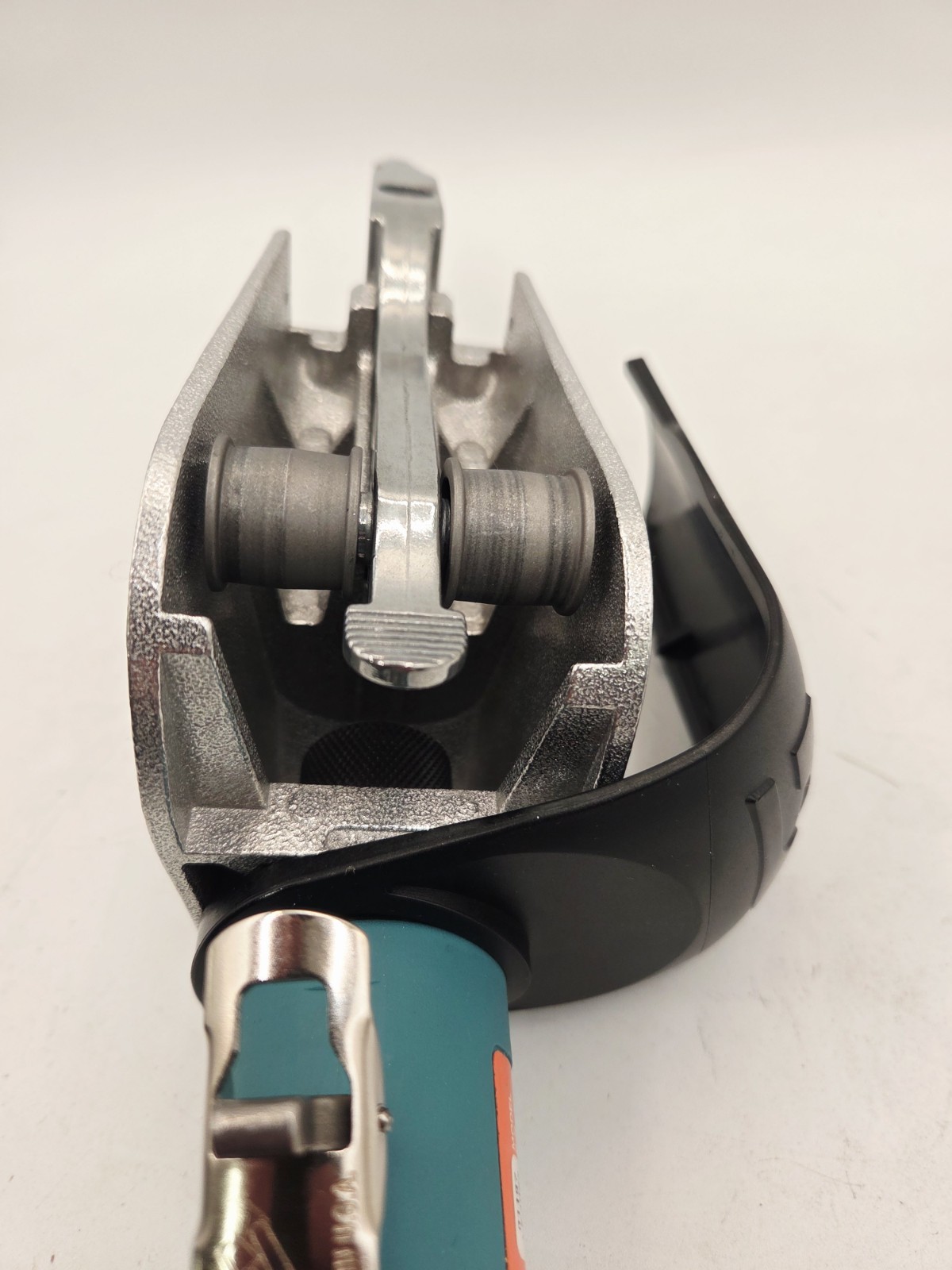 Dynabrade Dynafile 14000 Straight Line Abrasive Belt Tool
