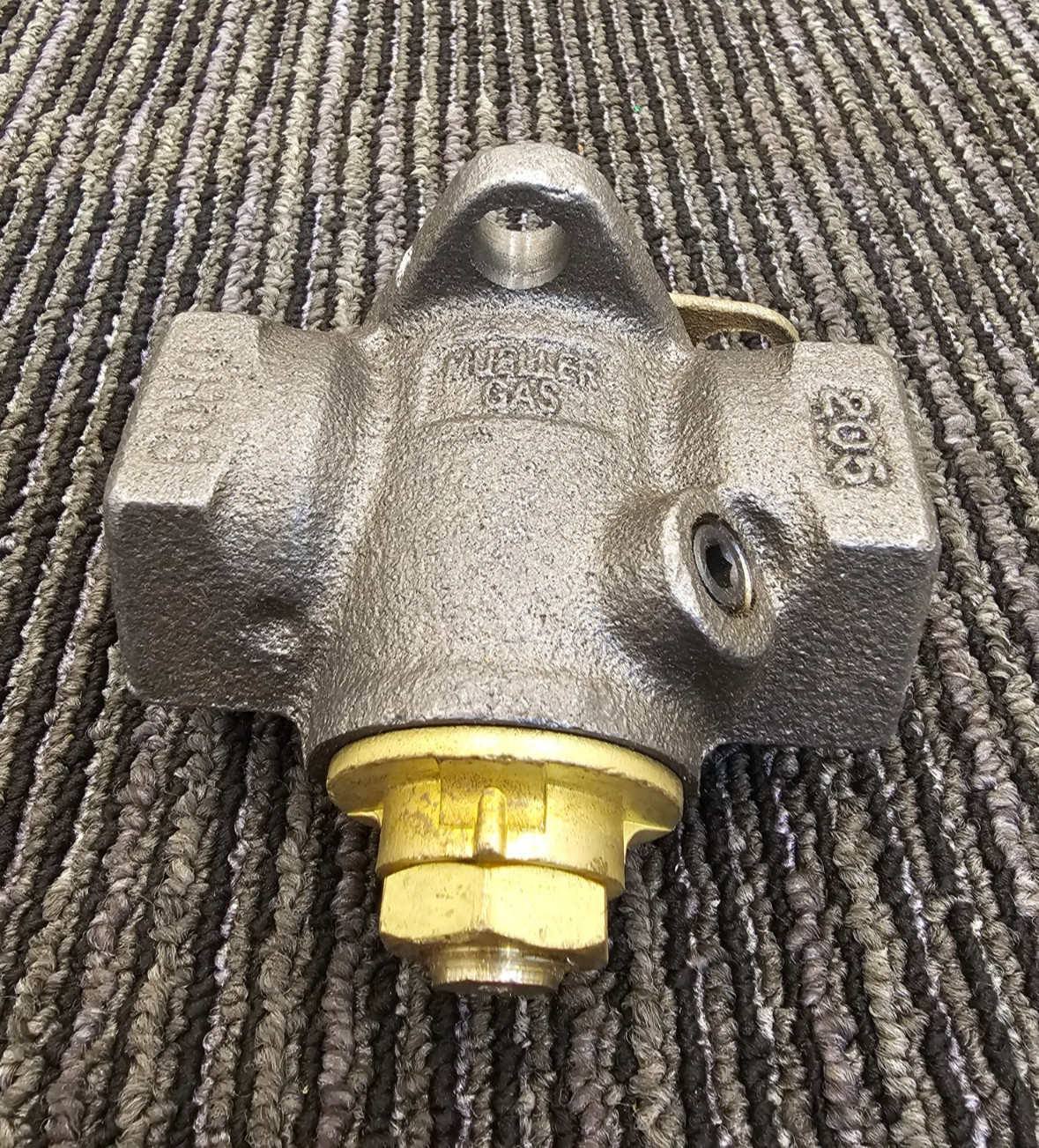 1" MUELLER GAS METER VALVE SILVER IRON BODY BRASS LOCKWING