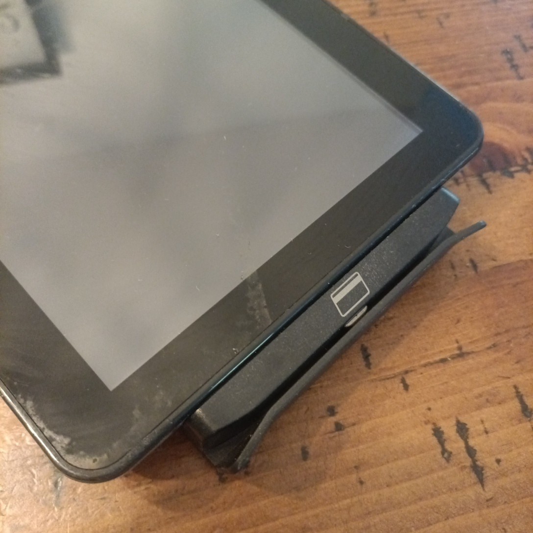 ELO ESY10i1B Touchscreen POS Computer/Card Reader, Great Condition, UNIT ONLY B2