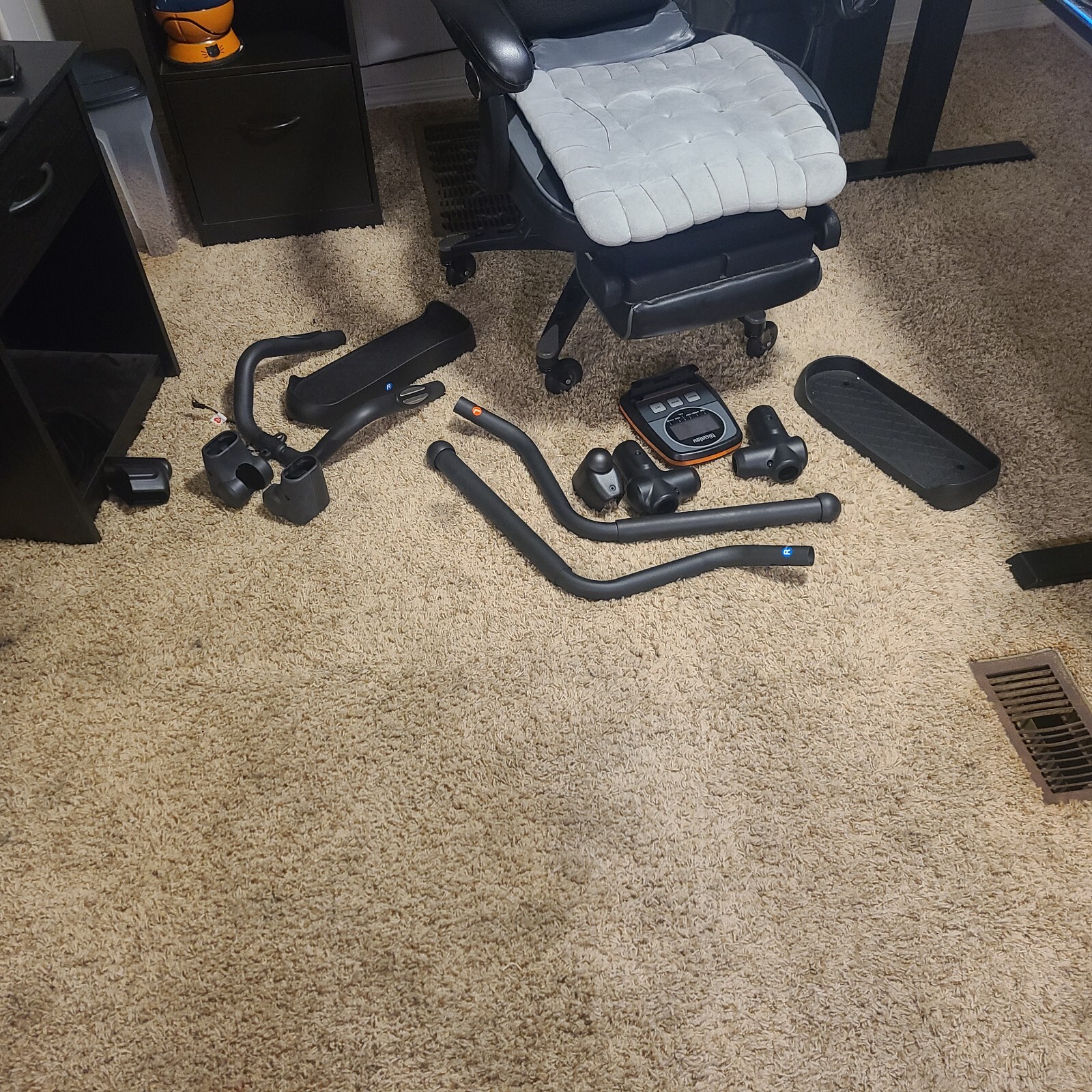 Elliptical Exercise Machine Hyper-Quiet 16 Resistance Levels, 400LBS Capacity