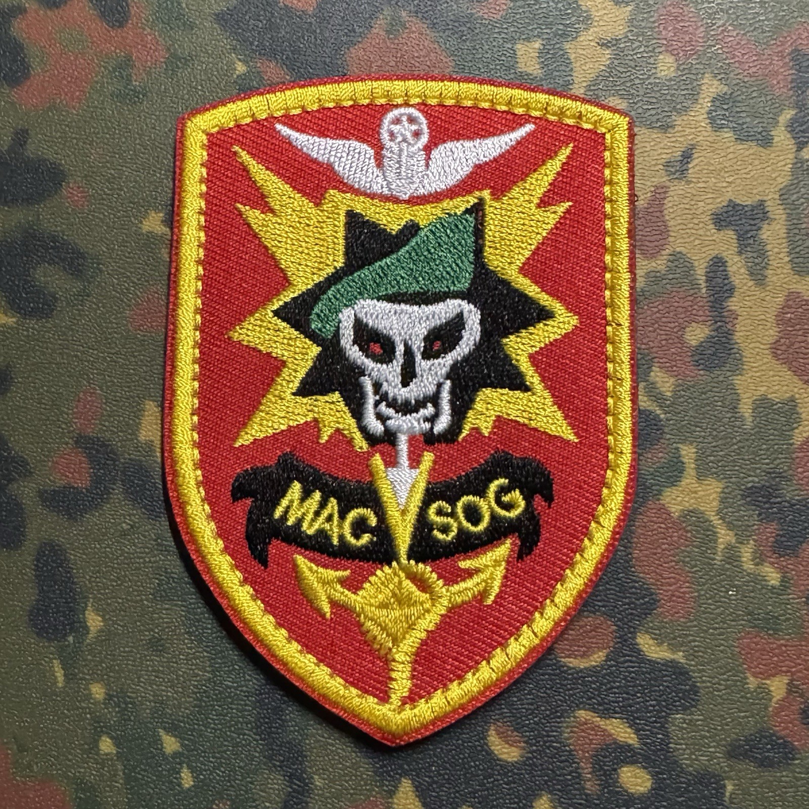 MACV-SOG Embroidered Unit Patch Hook/Loop Back VIETNAM SPEC OPS PSYOPS SOG