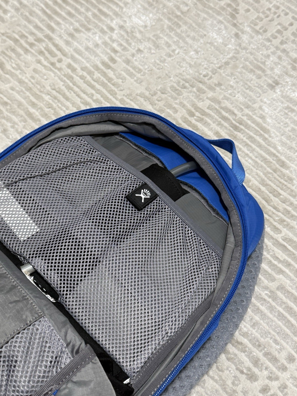 Hydro Flask 14 Liter Blue Hydration Pack Cooler Lightweight Backpack *read*