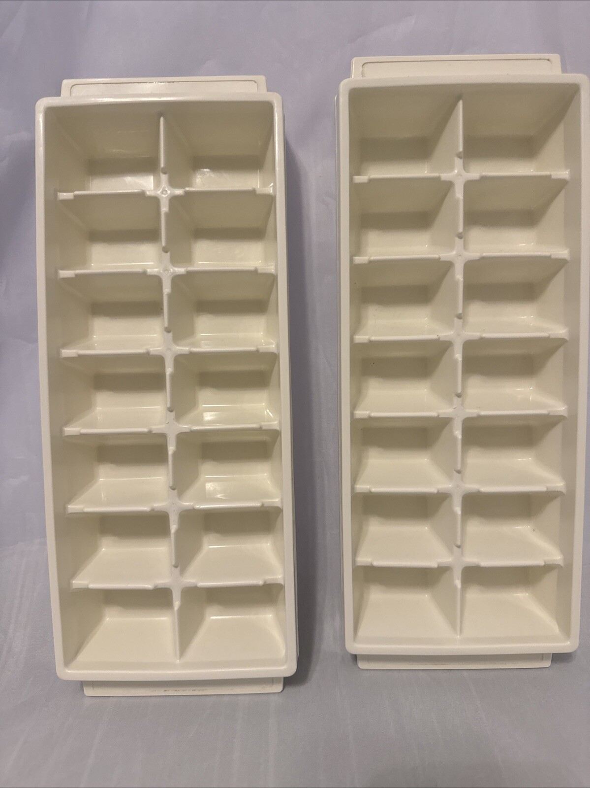 VINTAGE Unbranded STACKING PLASTIC ICE CUBE TRAYS