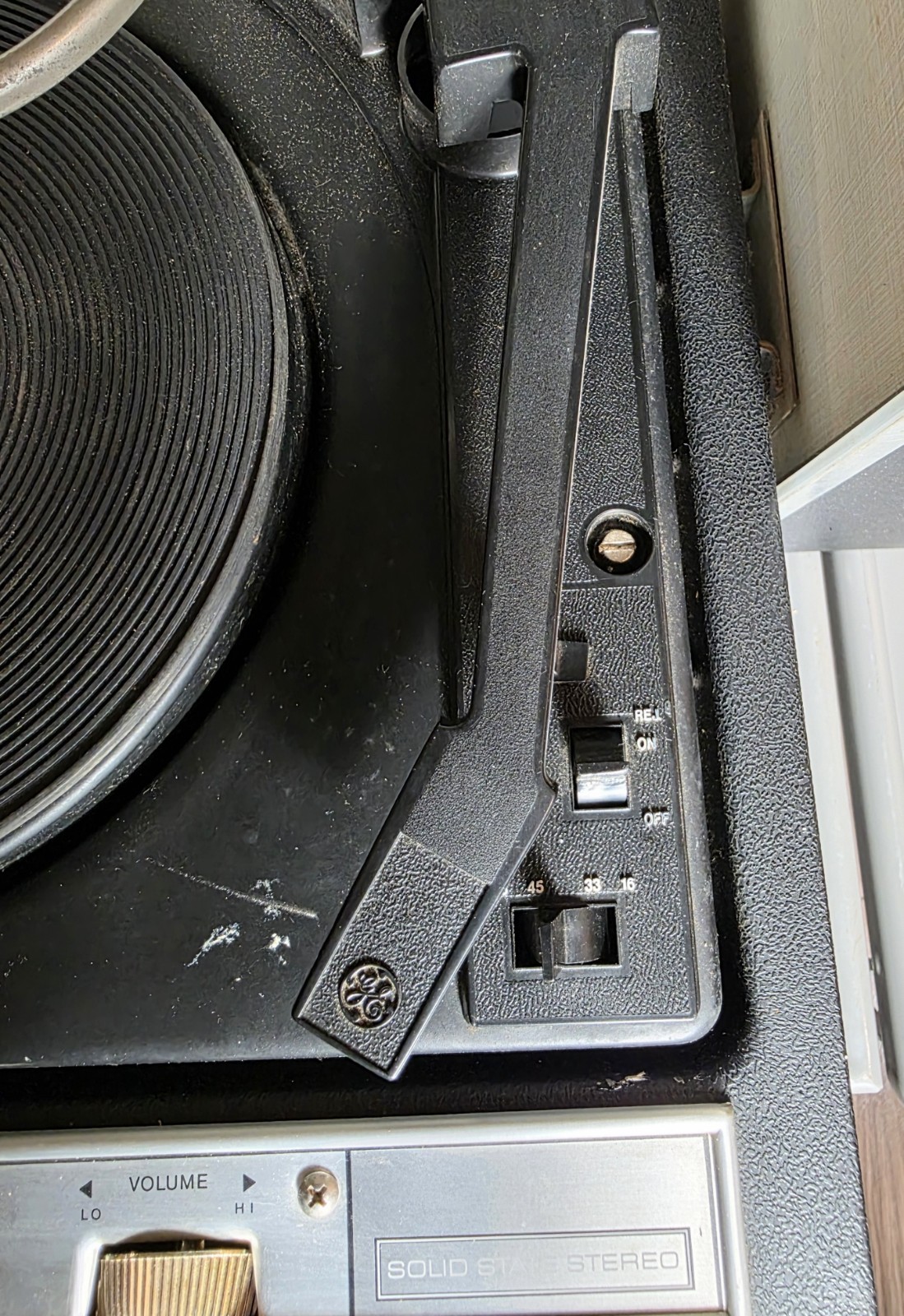 G E Solid State Stereo Portable Record Player with Detachable Spea…