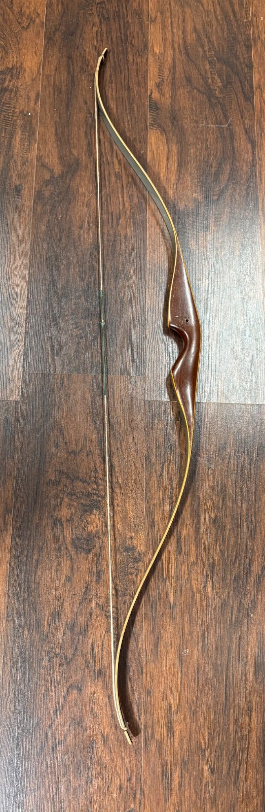 Vintage Bear Archery Little Bear Recurve Bow Grayling Michigan Missing parts?