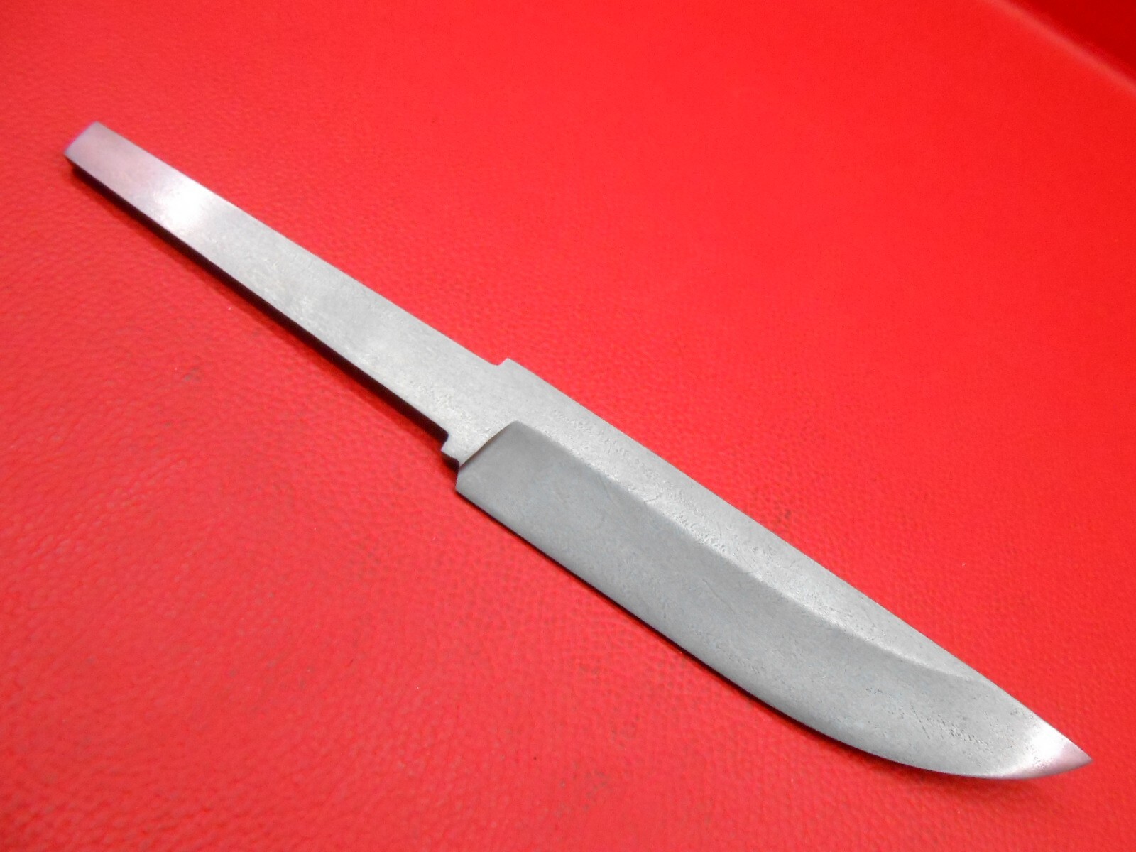 Custom Handmade Wootz Ingot Steel Hunting Knife Blade Blank For Supply S551