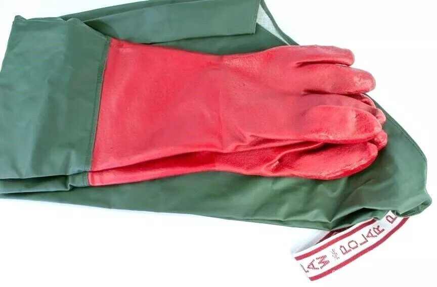 Polar Paw Full Length Insulated Gauntlets Trapping Supplies Gloves