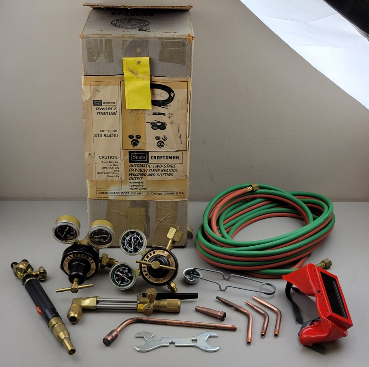 Craftsman #313.544201 Two-Stage Oxy-Acetylene Heating, Welding, & Cutting Outfit